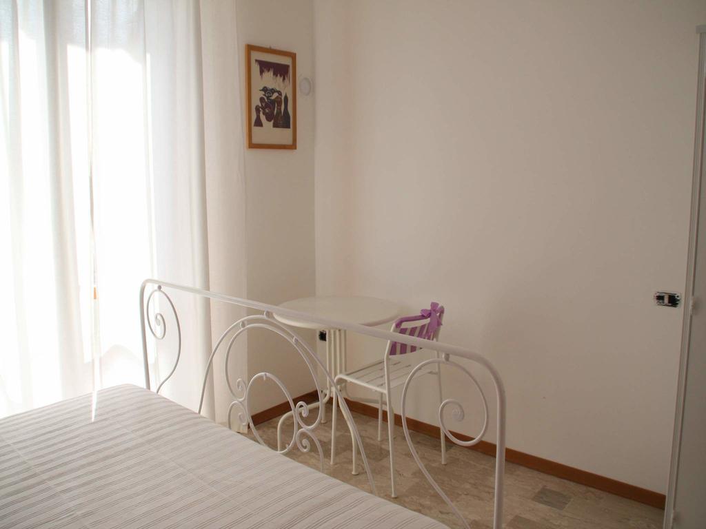 Cristina B&B Sassoferrato Rum bild