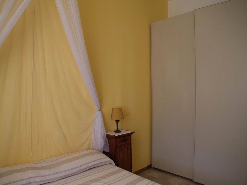 Cristina B&B Sassoferrato Rum bild